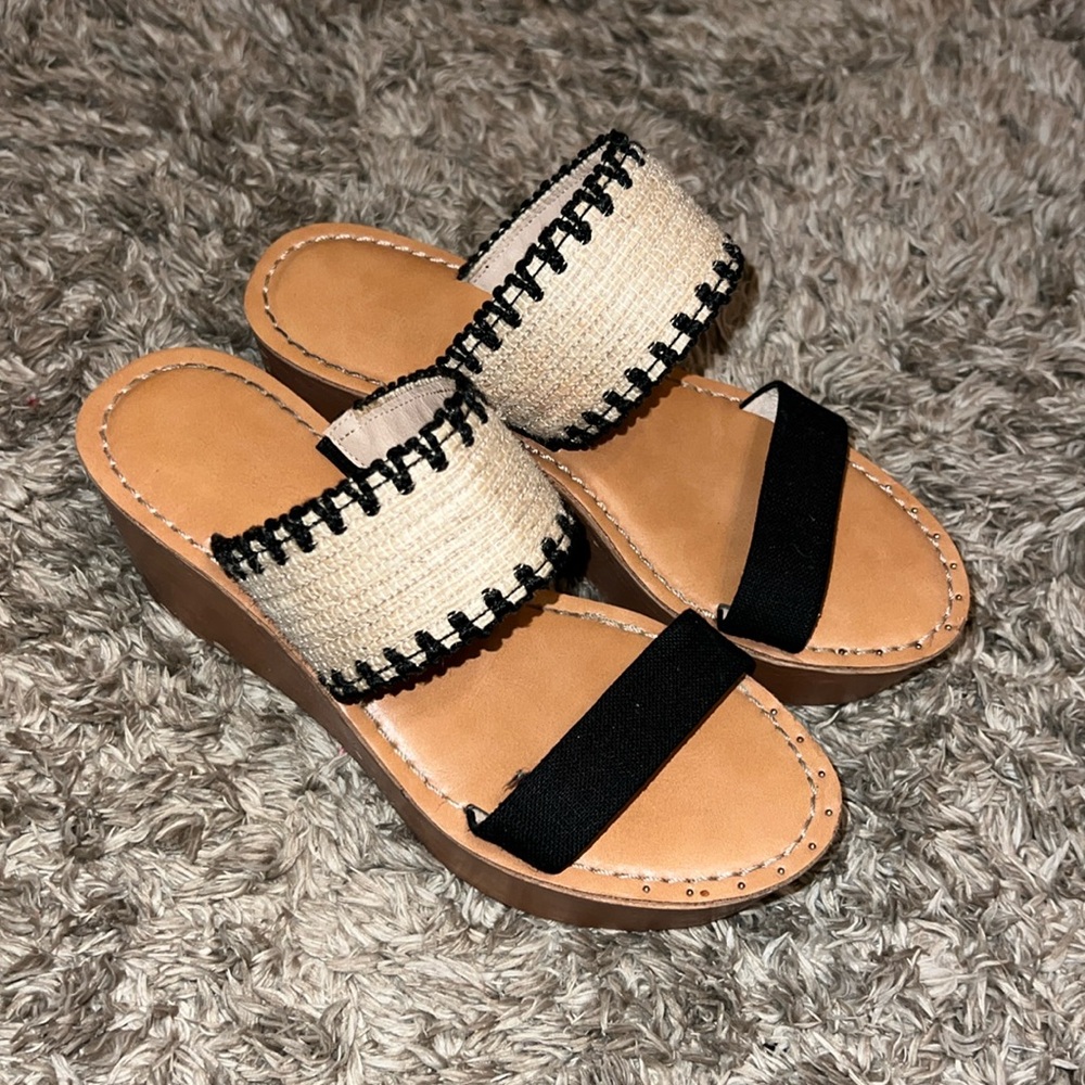 Chinese laundry wedges